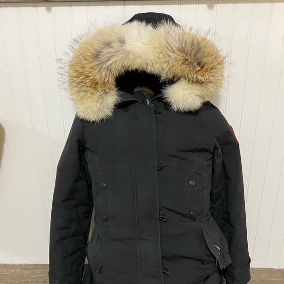 Women’s Kensington Parka - Canada Goose - XS - Picture 4 of 6